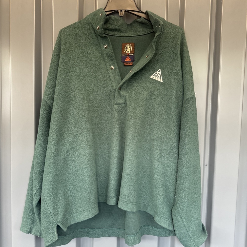 Vintage 90's Nike ACG DOG Size L Green 1/2 Snap Button up Fleece Sweater